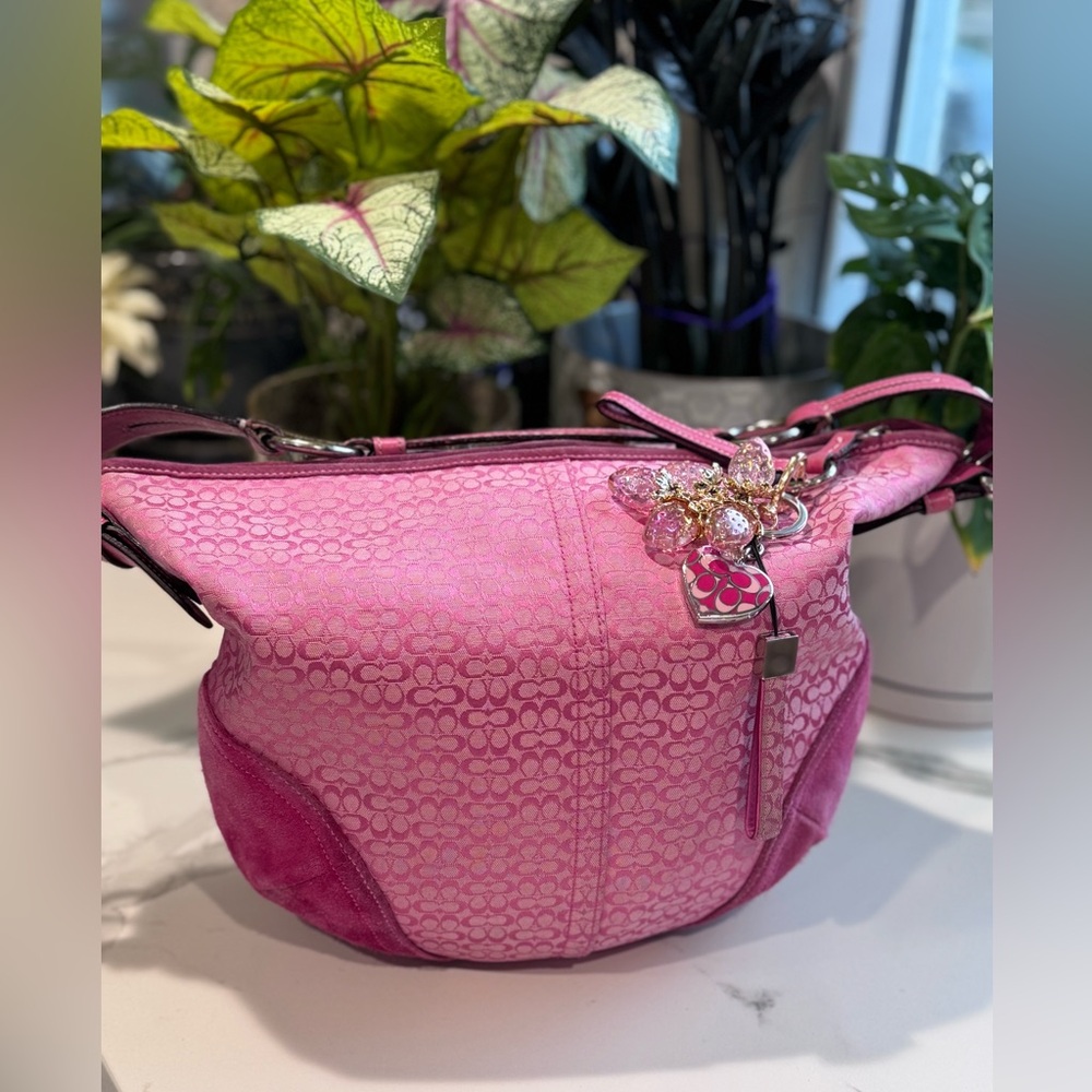Coach Signature Suede Pink Hobo Vintage Bag - Picture 3 of 9